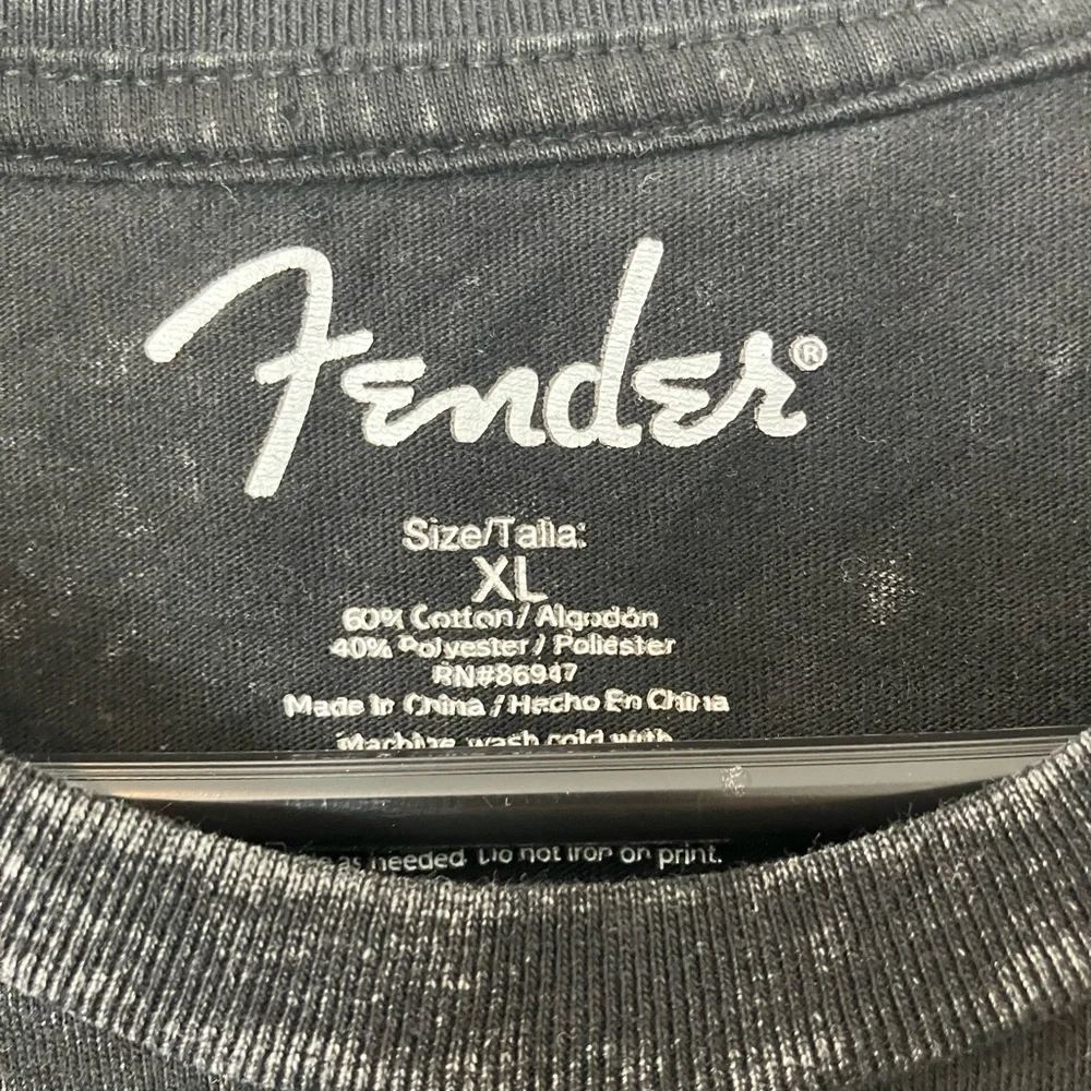 Fender Guitar Corona California Crop Graphic T-Shirt Size XL Black Distressed - Picture 2 of 5